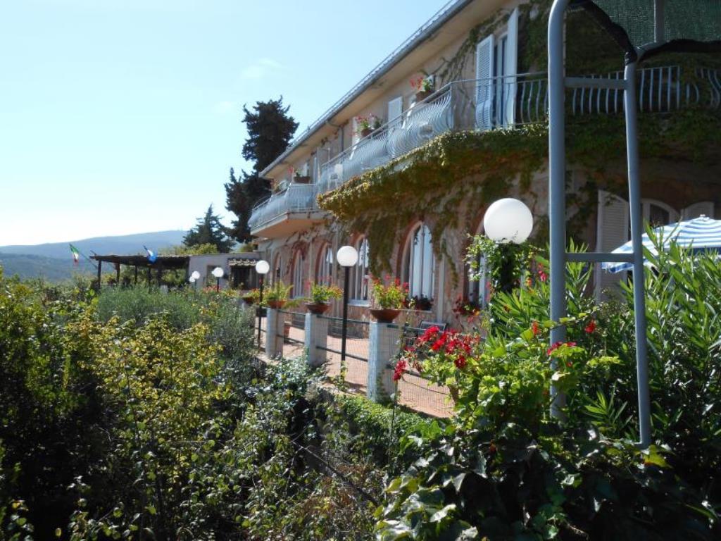 Hotel Vittoria Porto Santo Stefano  Exterior photo